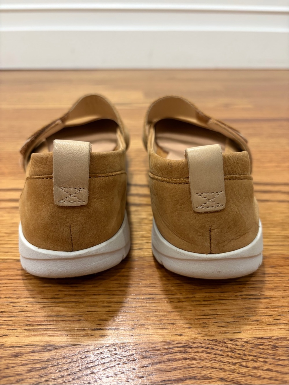 Clarks Trigenic Tan Mary Jane Slip-On Flats Walking Shoes Arch Support (7) - Picture 4 of 8